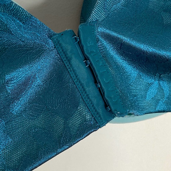 Cacique Women's Full Coverage Lightly Lined Back Smoother Bra Size 40DDD - Picture 4 of 12